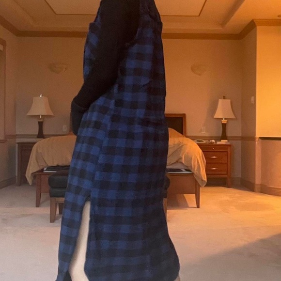 Navy and black long maxi plaid checkered flannel vest - Picture 4 of 4